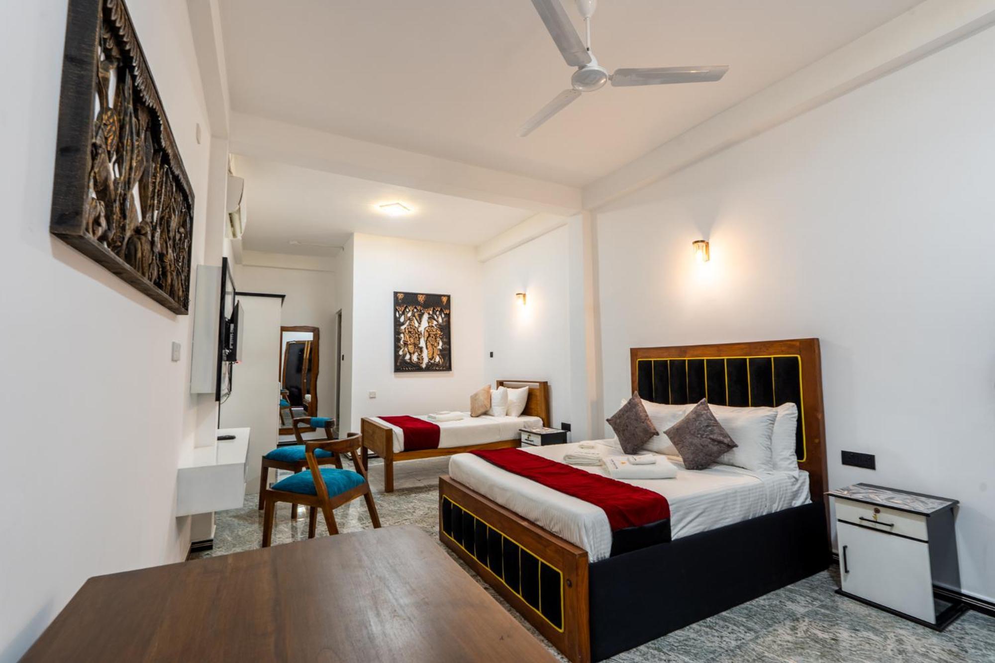 Golden Stars Hotel Дамбулла Экстерьер фото